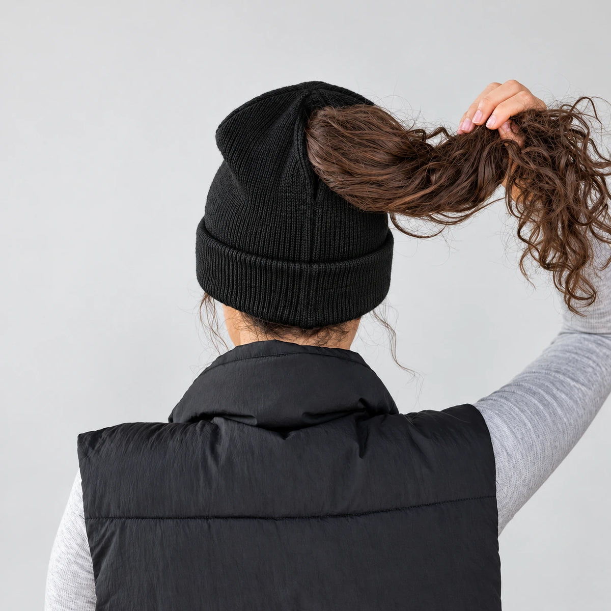 Magnetic-Closure Ponytail Winter Knit Beanie