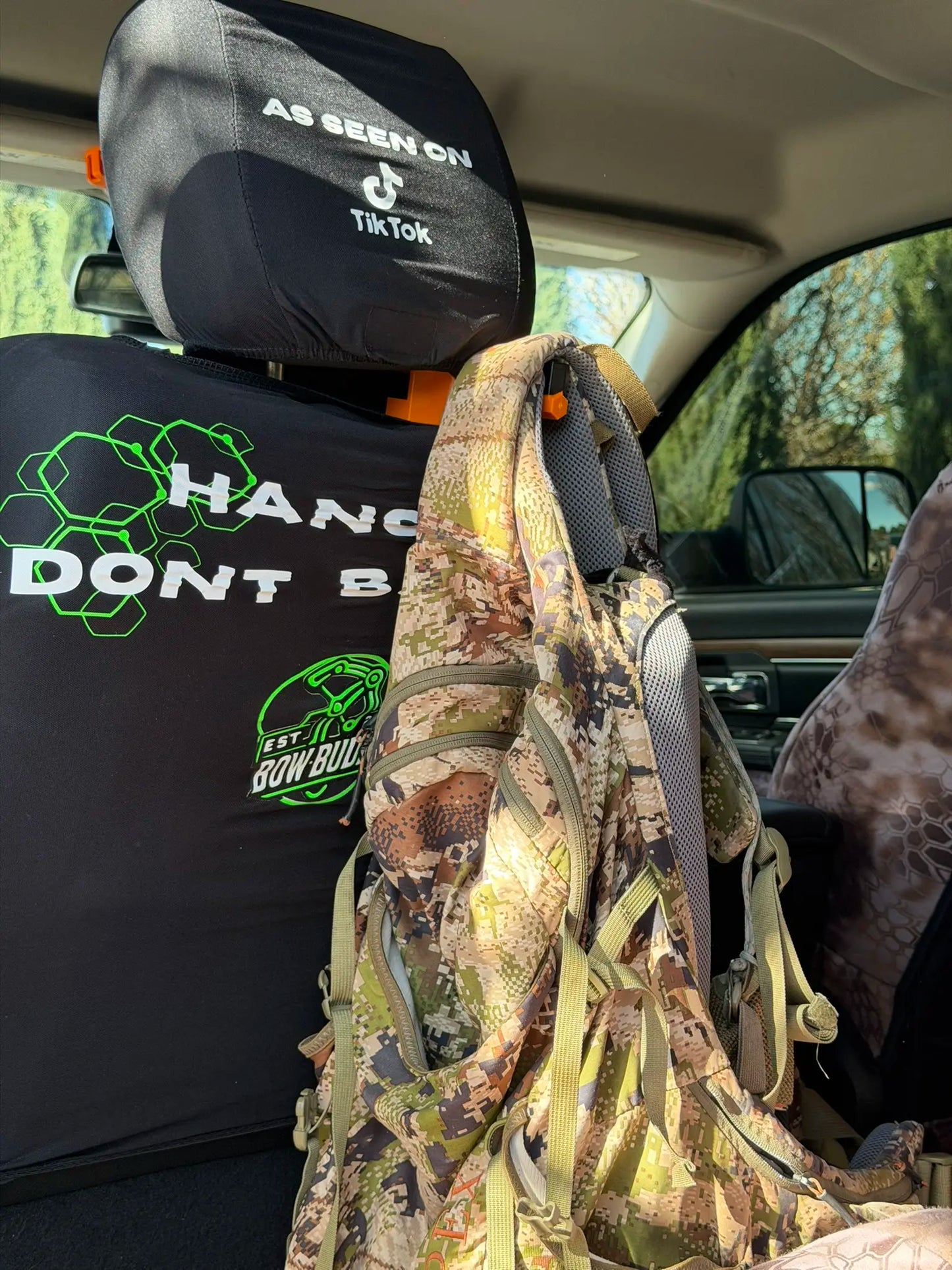 Twist-On 3.0 Bow Buddy Universal Bow Hanger for Trucks & SUVs