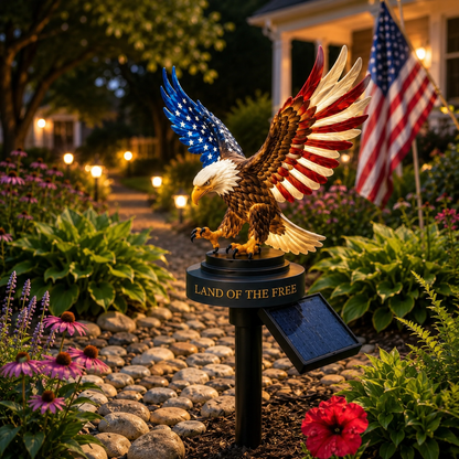 🔥Solar Eagle Garden Light – A Glowing Tribute to American Freedom(📦Buy 2 Free Shipping)
