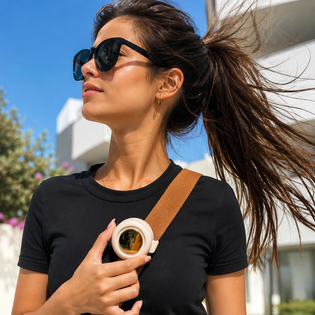 🏕️ Summer Outing Essential – Bladeless Clip Fan for Stroller, Desk, Waist & Phone